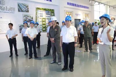 全市工業經濟運行暨化工企業轉型發展現場會在襄城召開，生物農藥技術研發成焦點